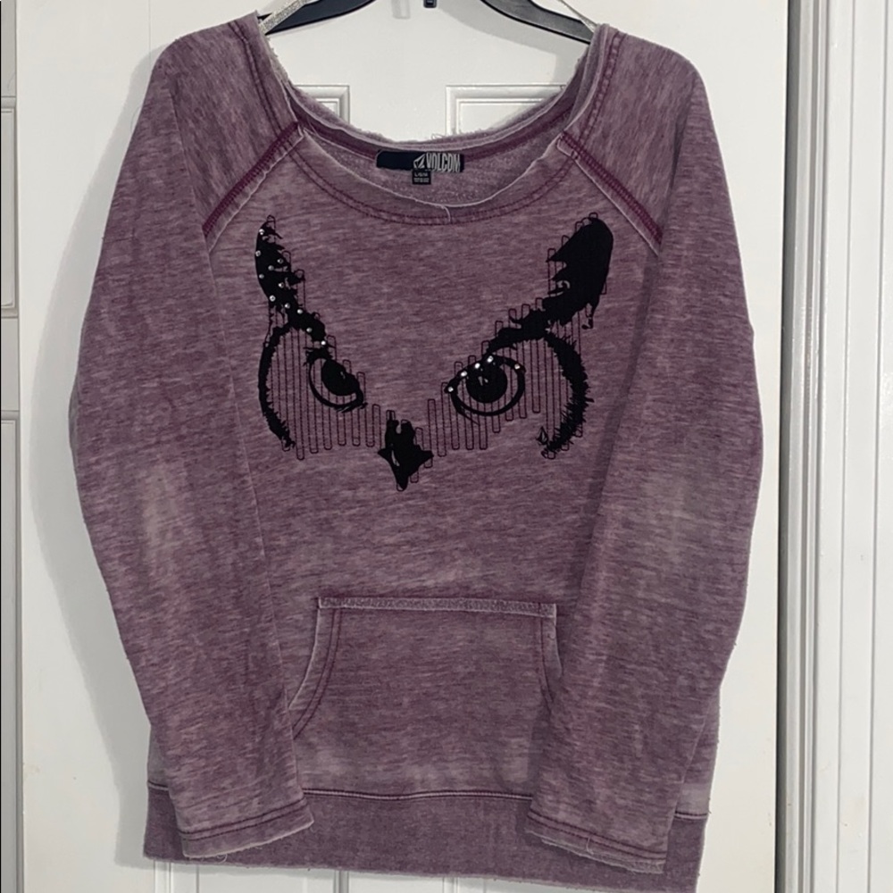 Sweat shirt with owl on it